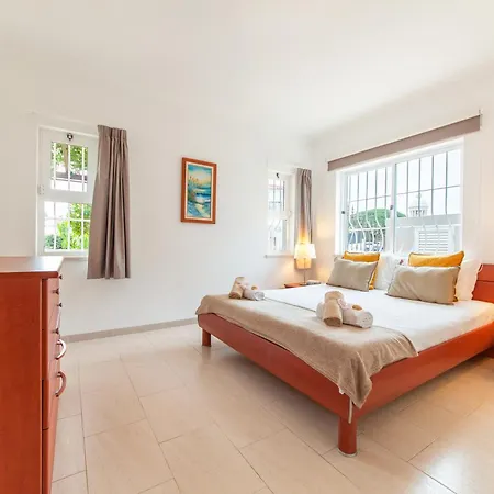 Villa Seychelles By Algarve Vacation